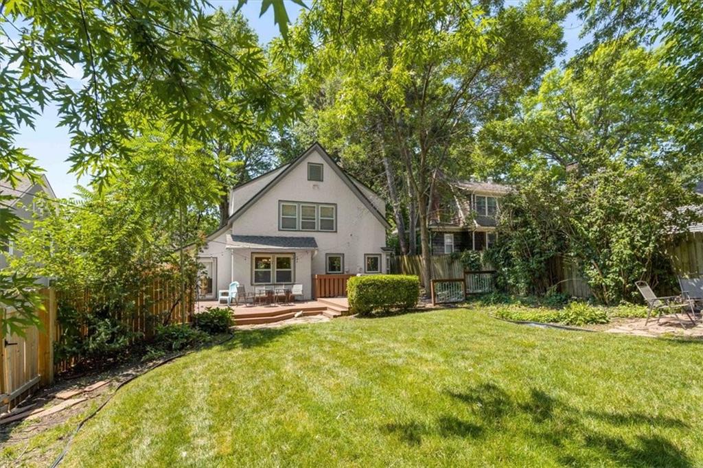 104 E 69th Street