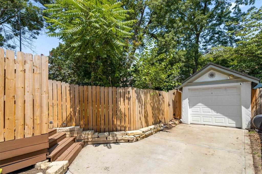 104 E 69th Street