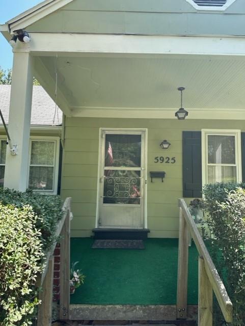 5925 El Monte Street