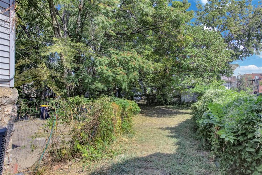 3823 Genessee Street