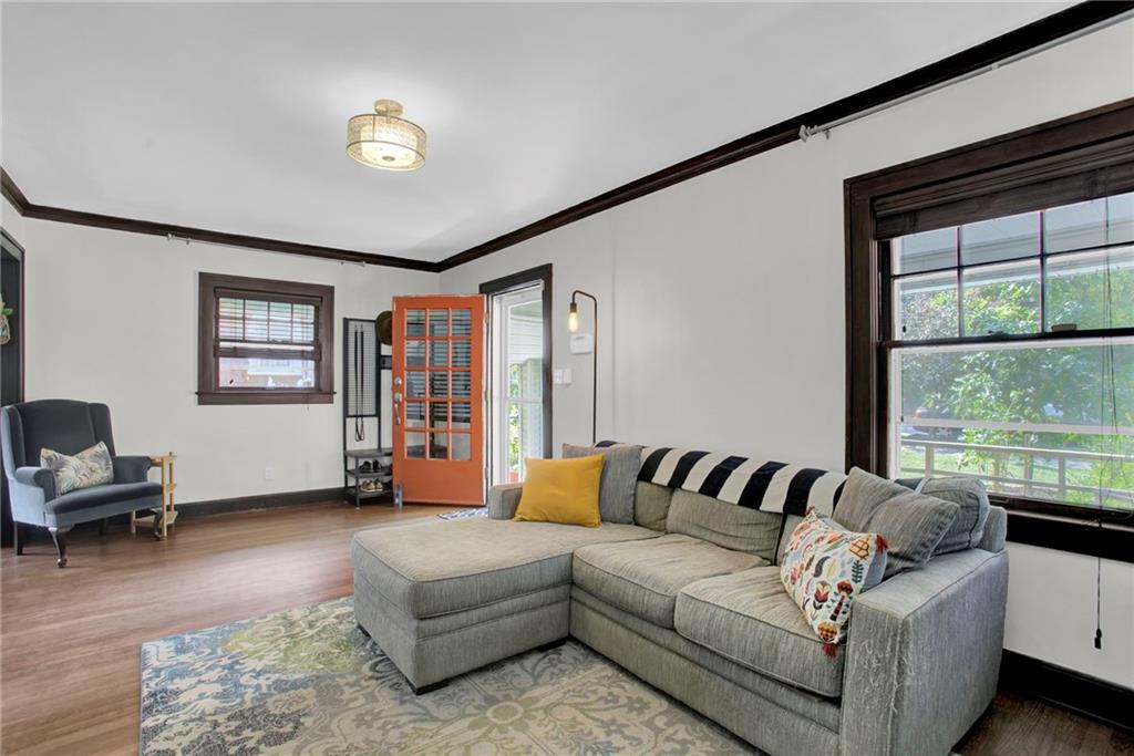 3823 Genessee Street