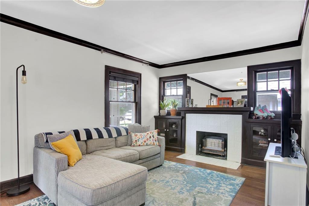 3823 Genessee Street