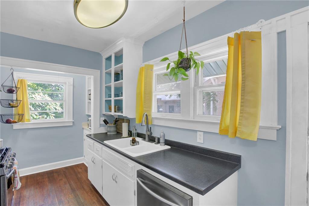 3823 Genessee Street