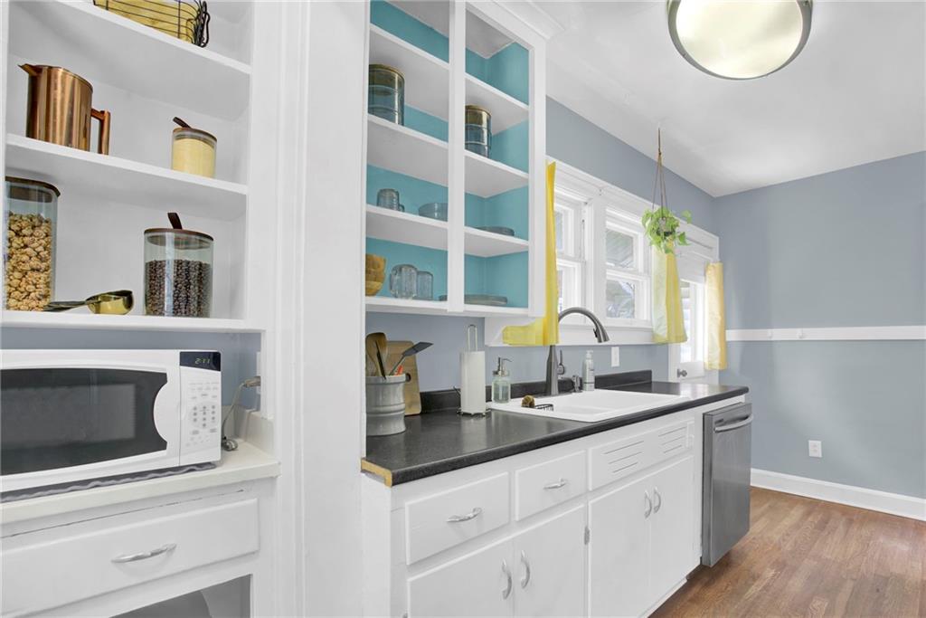 3823 Genessee Street