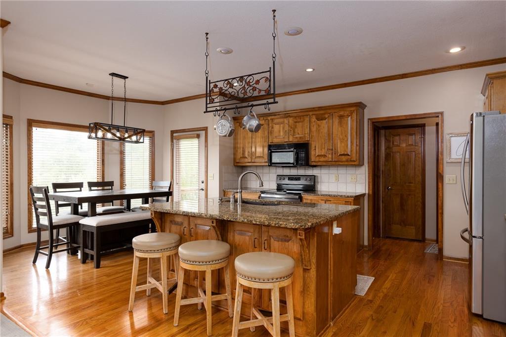 1112 Silverleaf Lane
