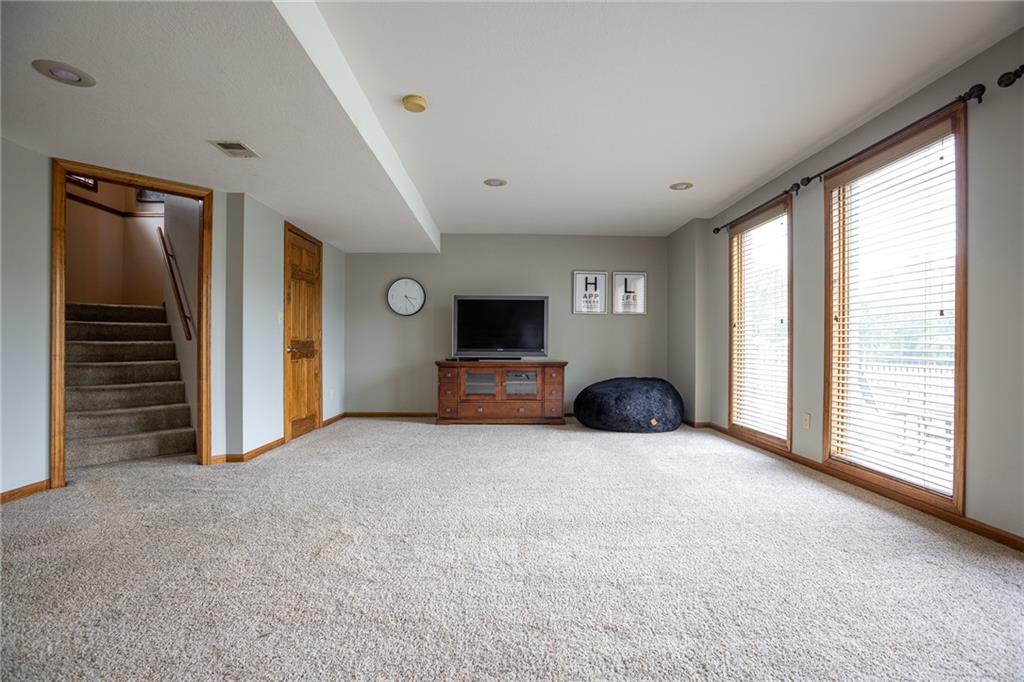 1112 Silverleaf Lane