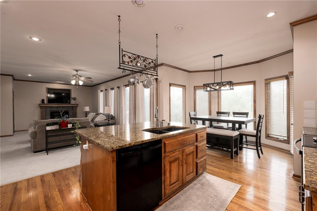 1112 Silverleaf Lane