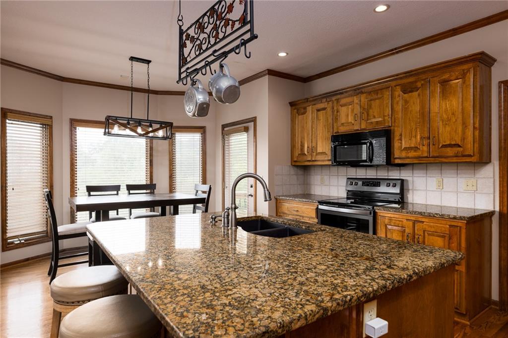 1112 Silverleaf Lane