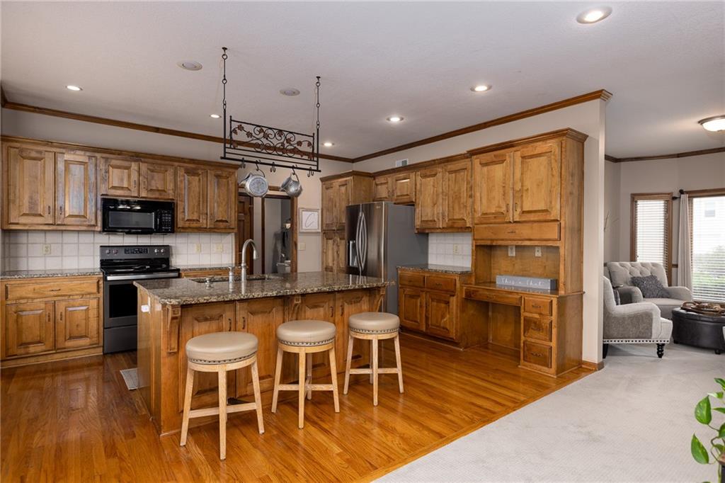 1112 Silverleaf Lane