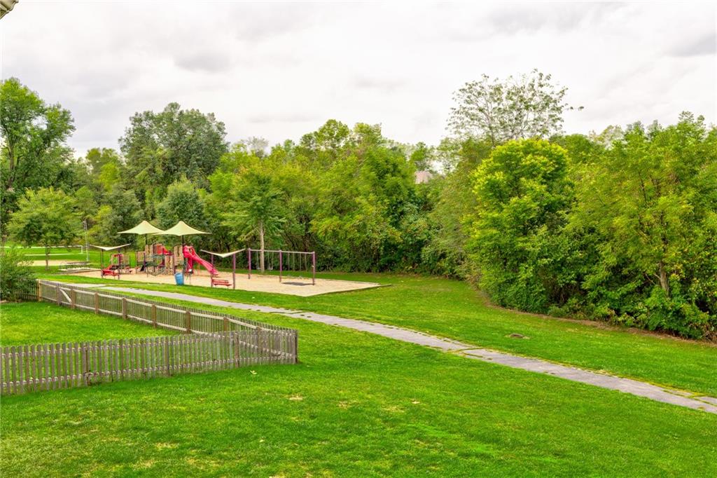 1112 Silverleaf Lane