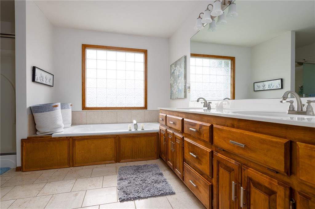1112 Silverleaf Lane