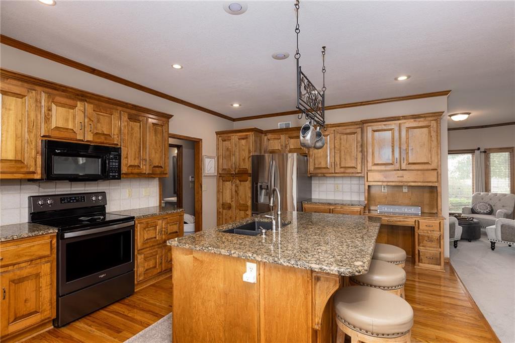 1112 Silverleaf Lane