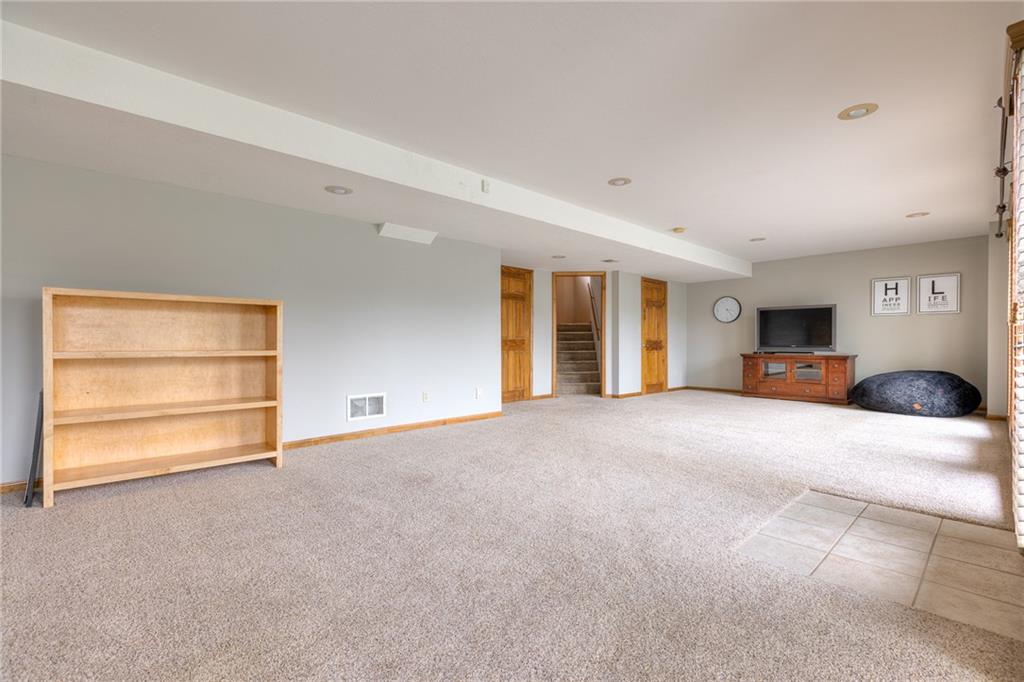 1112 Silverleaf Lane