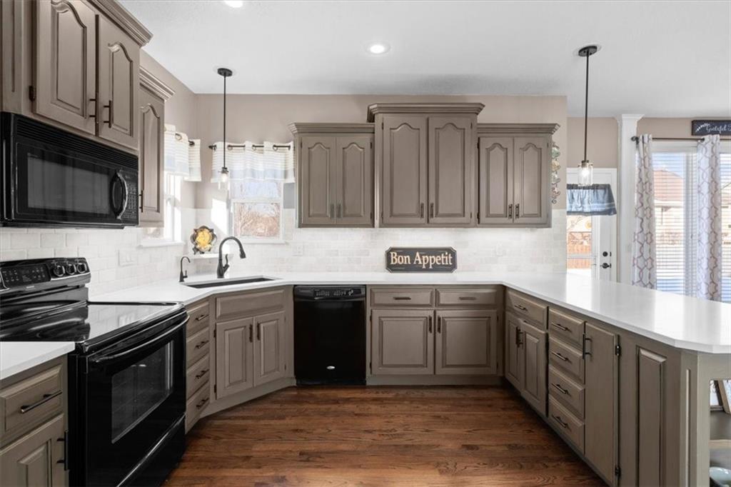 17942 W 158th Terrace