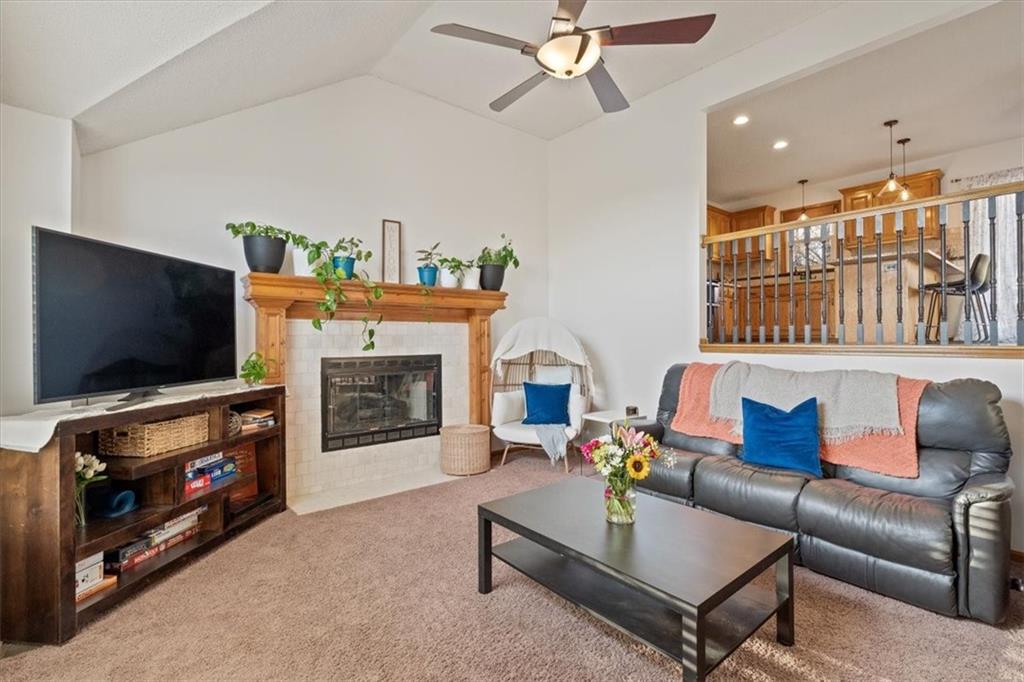 9004 W 127th Terrace