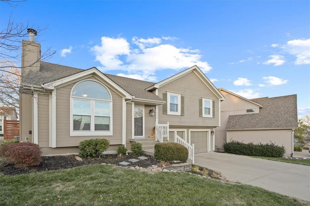 9004 W 127th Terrace