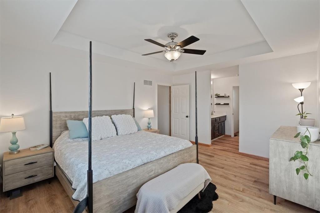 9004 W 127th Terrace