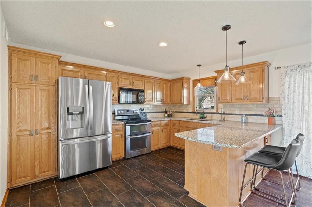 9004 W 127th Terrace