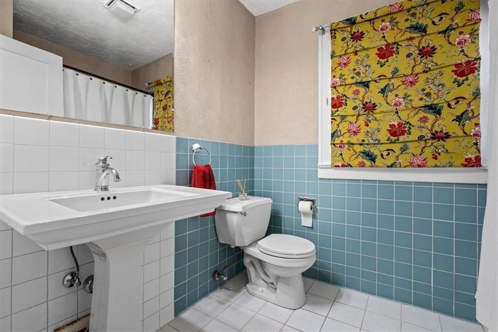 6411 Baltimore Avenue