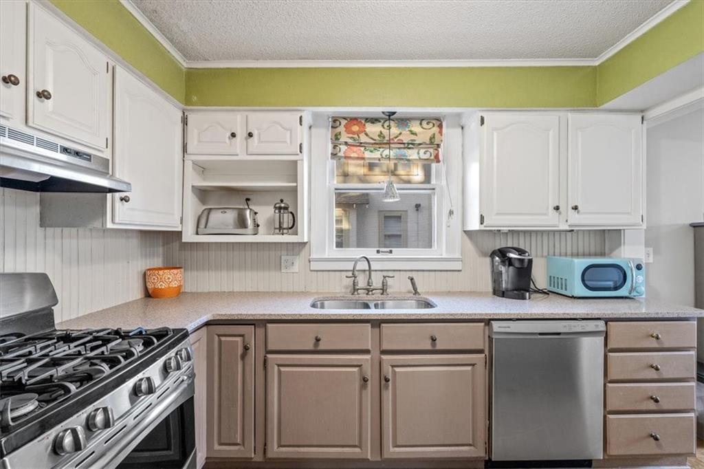 6411 Baltimore Avenue