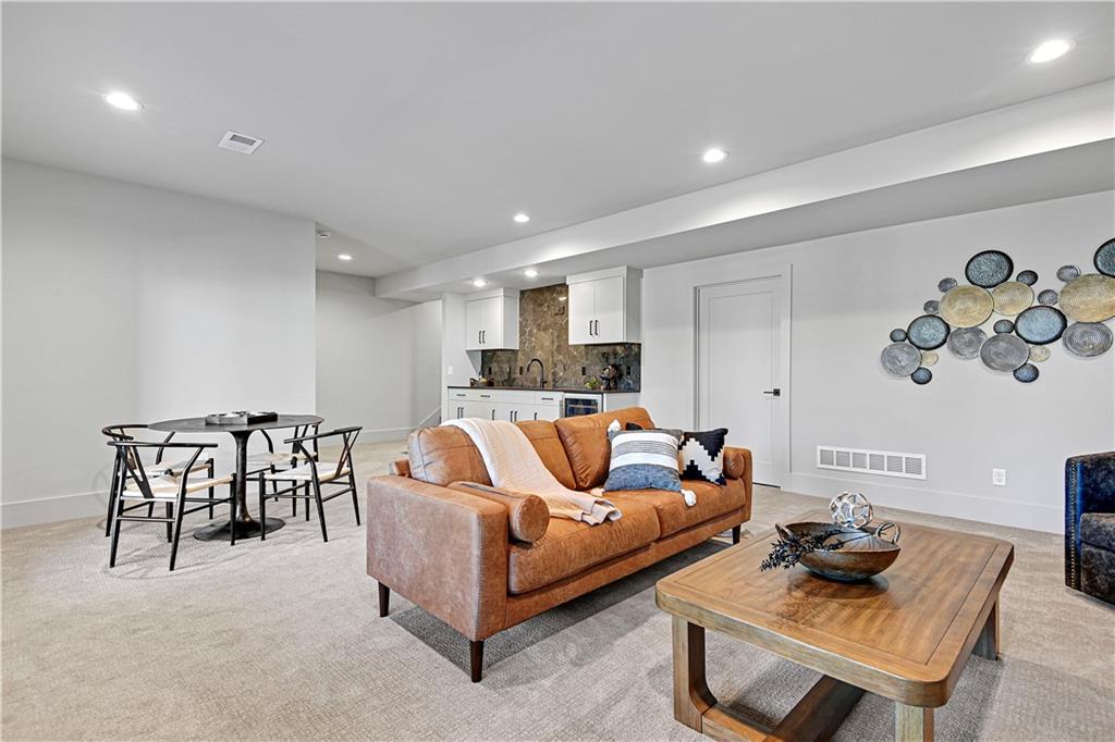 7237 Belinder Avenue