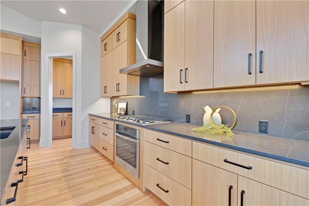 7237 Belinder Avenue