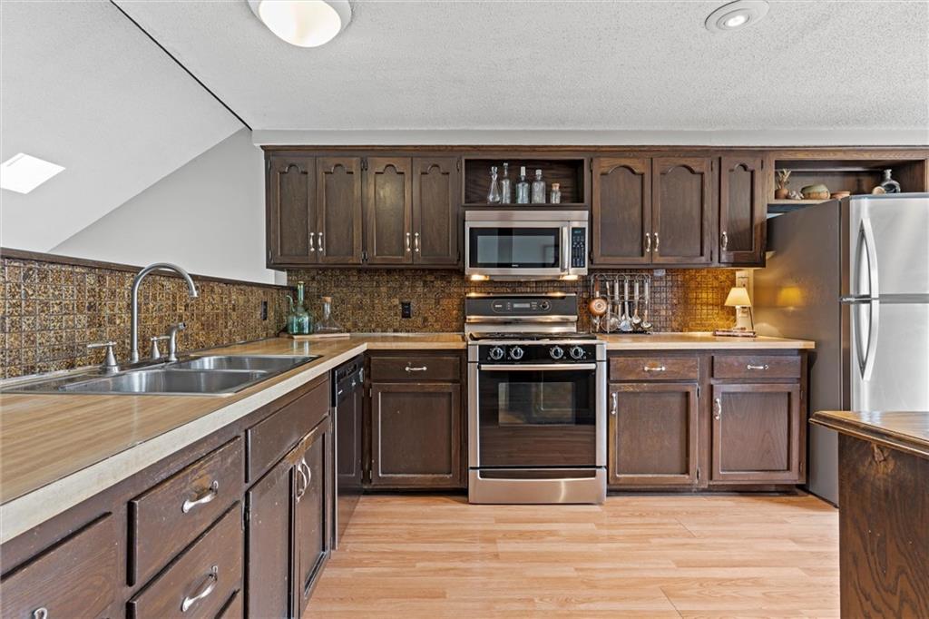10416 W 52nd Circle