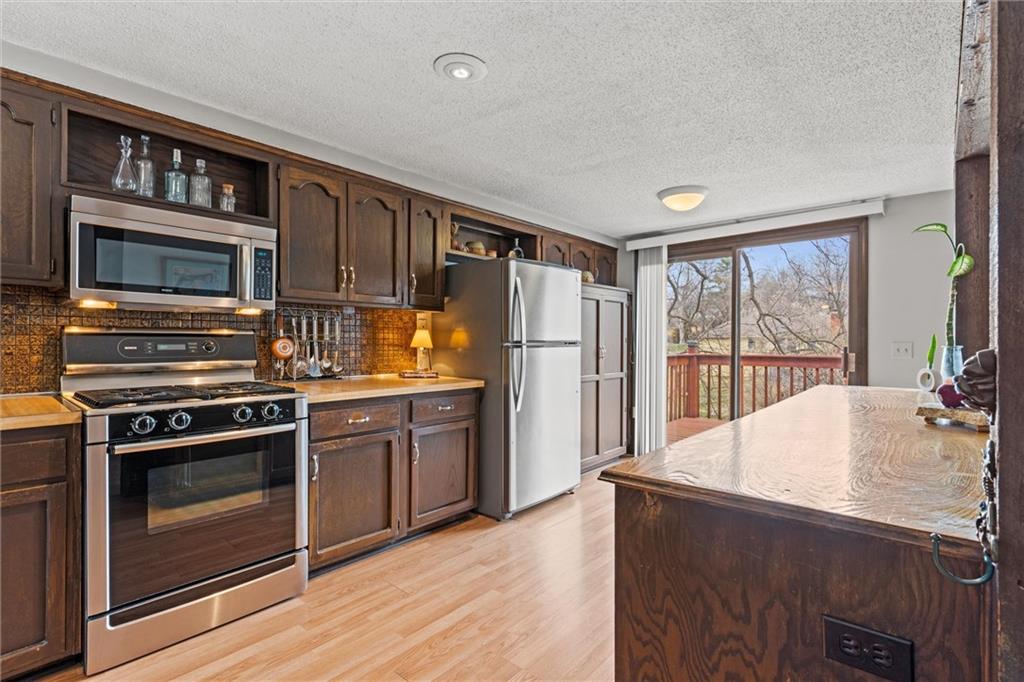 10416 W 52nd Circle