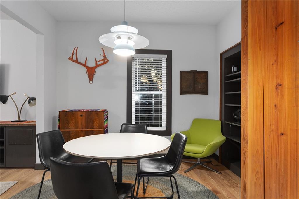 1102 W 24th Street