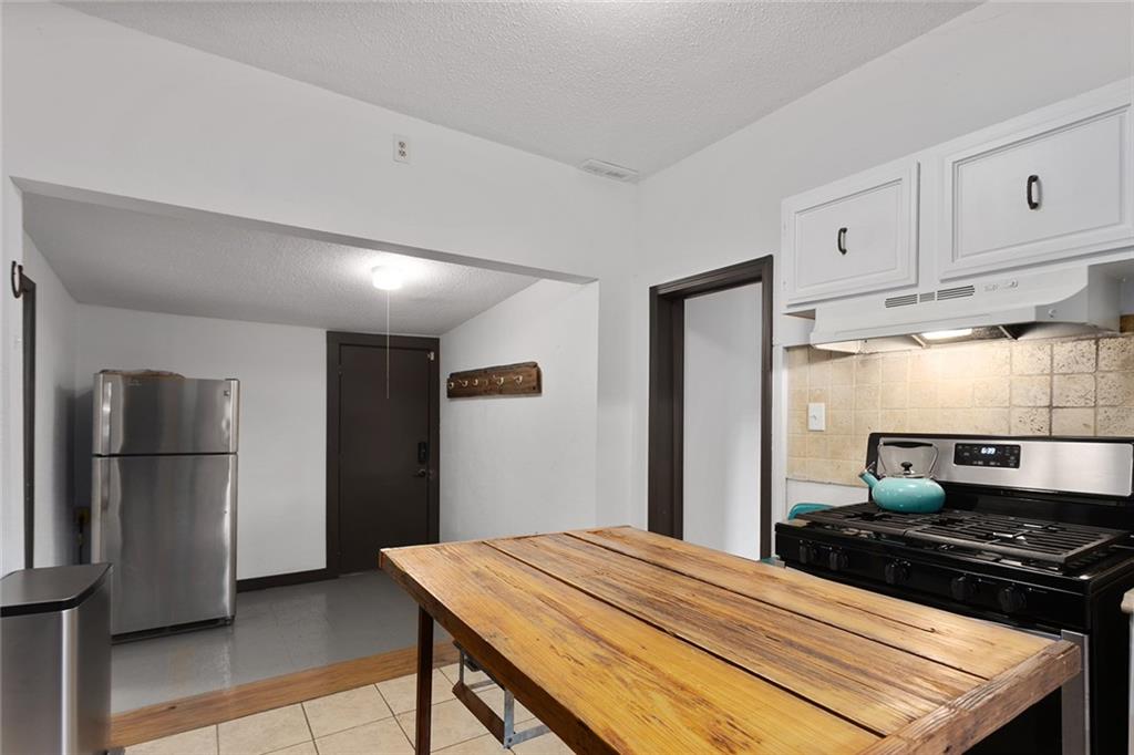 1102 W 24th Street