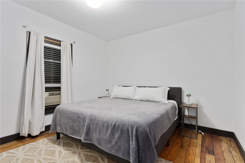 1102 W 24th Street