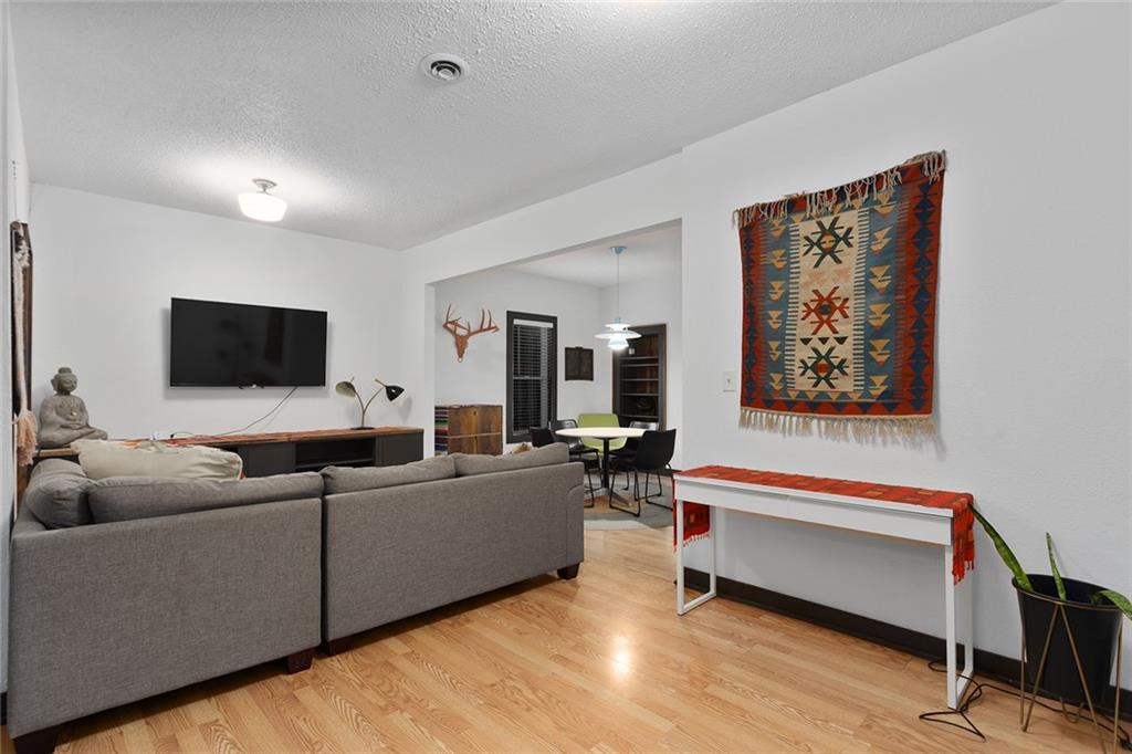 1102 W 24th Street