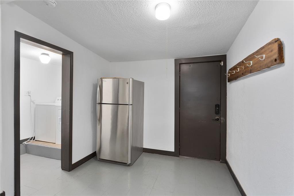 1102 W 24th Street