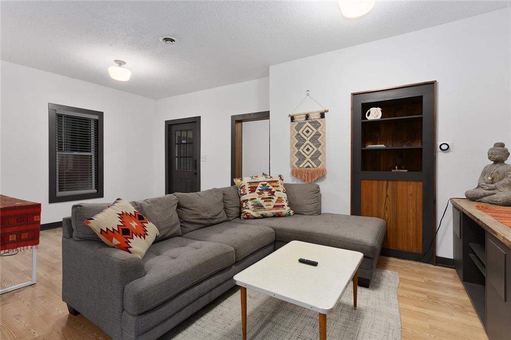1102 W 24th Street