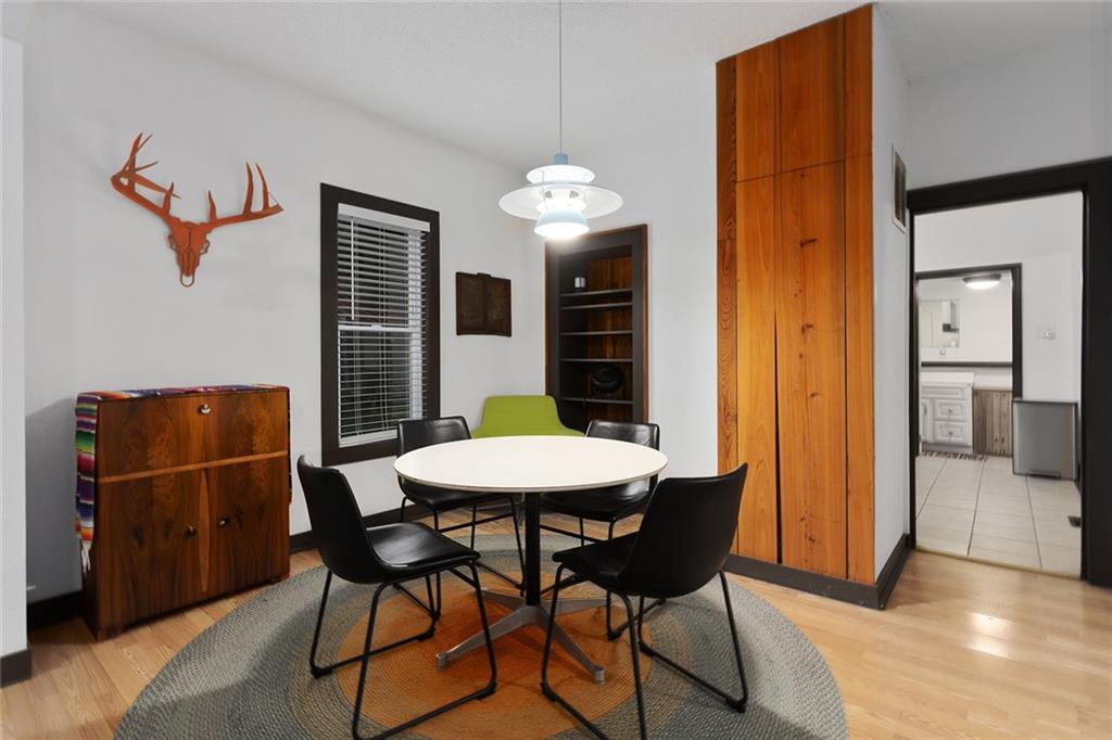1102 W 24th Street