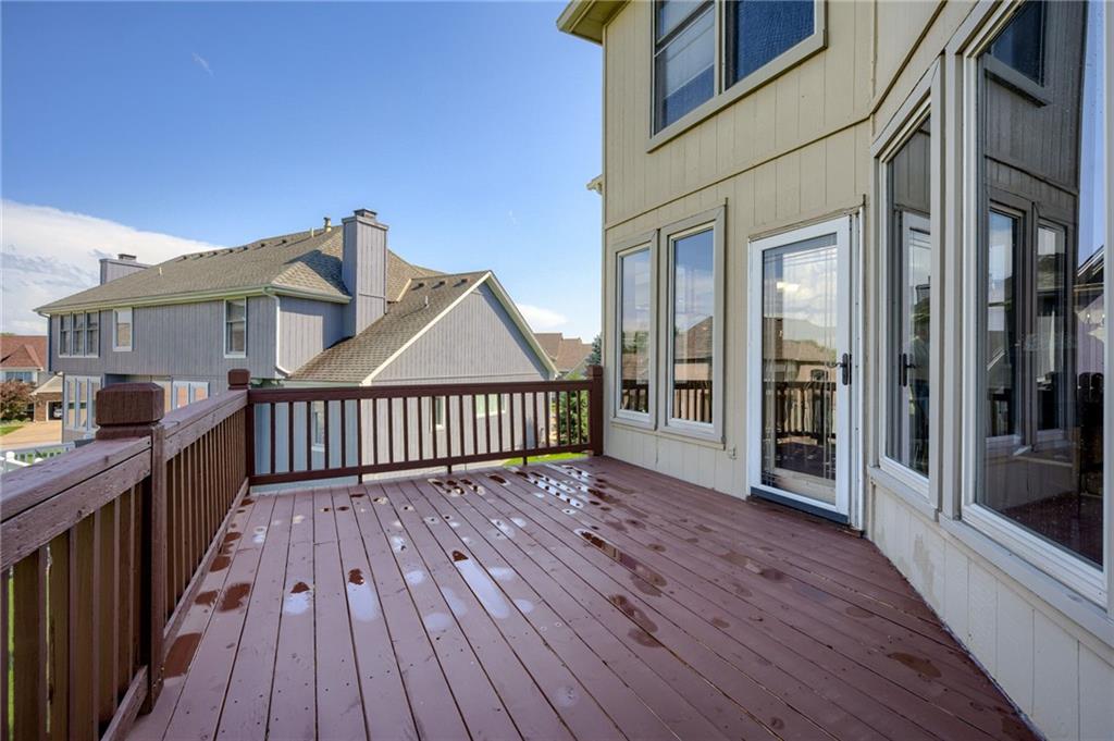 6815 NW Monticello Court