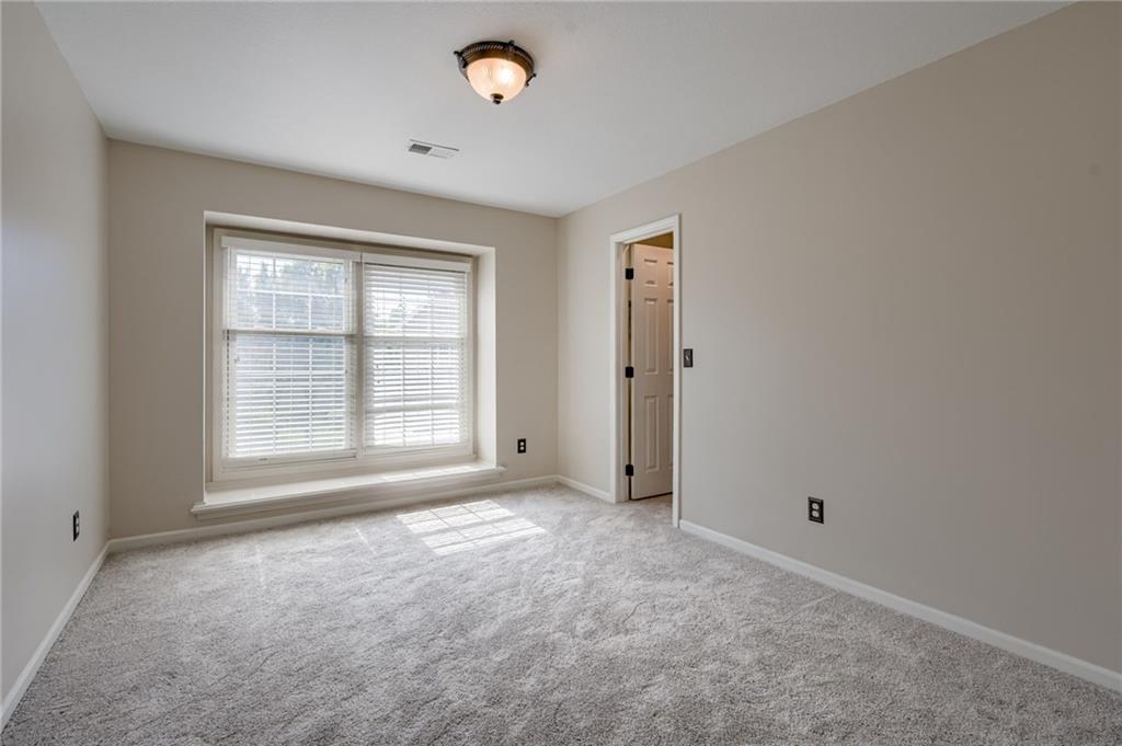 6815 NW Monticello Court