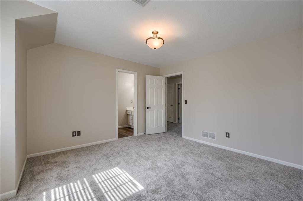 6815 NW Monticello Court