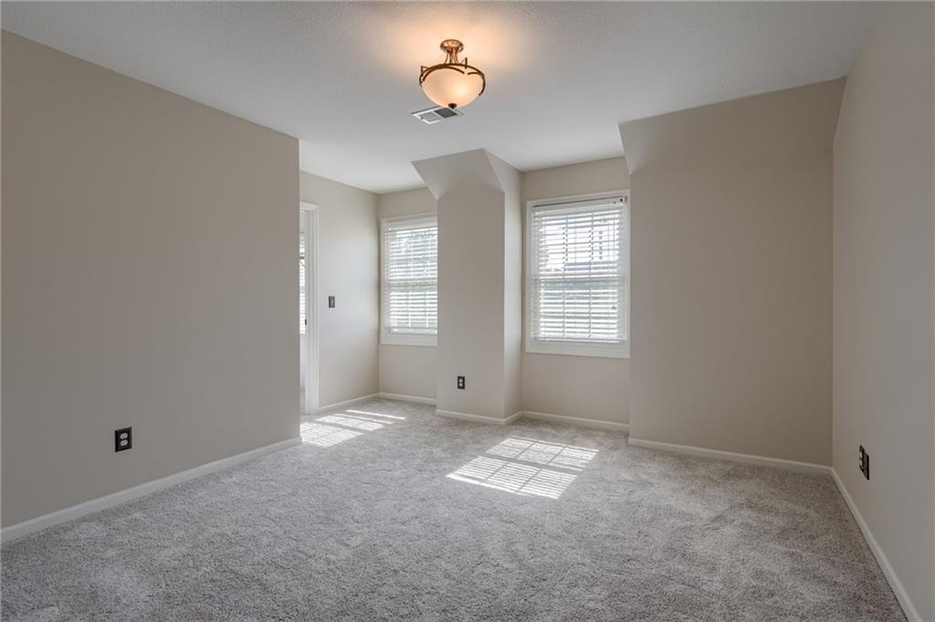 6815 NW Monticello Court