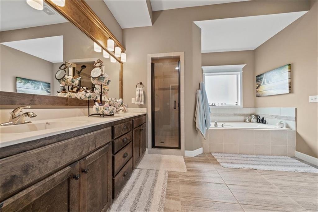 908 SE Forest Ridge Court