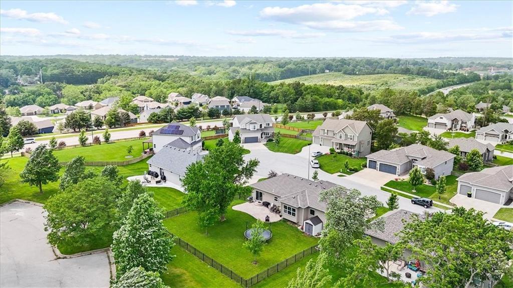 908 SE Forest Ridge Court