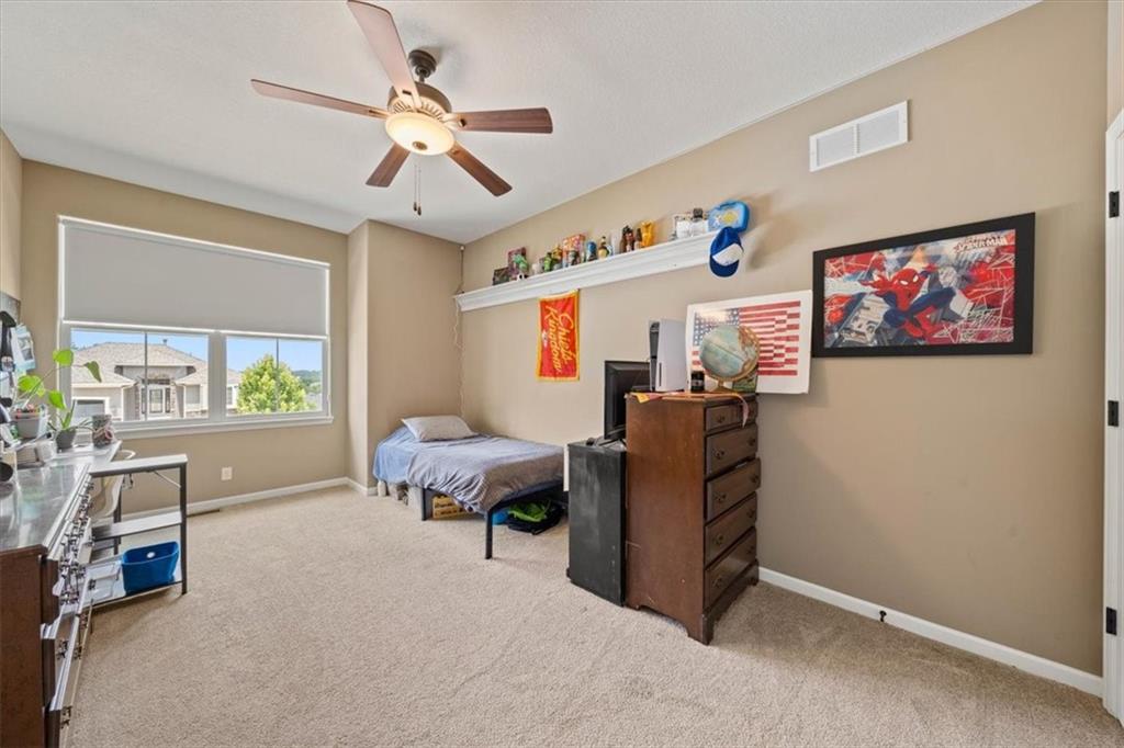 908 SE Forest Ridge Court