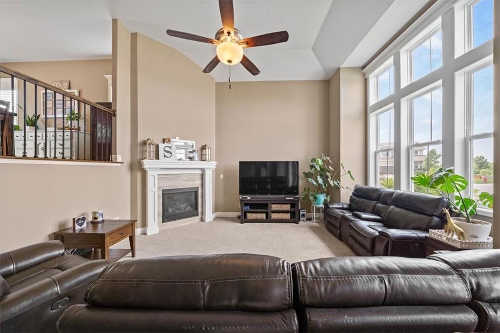 908 SE Forest Ridge Court