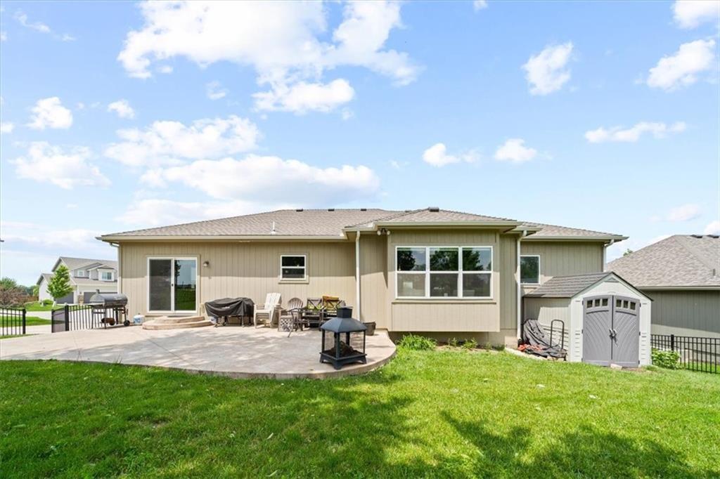 908 SE Forest Ridge Court