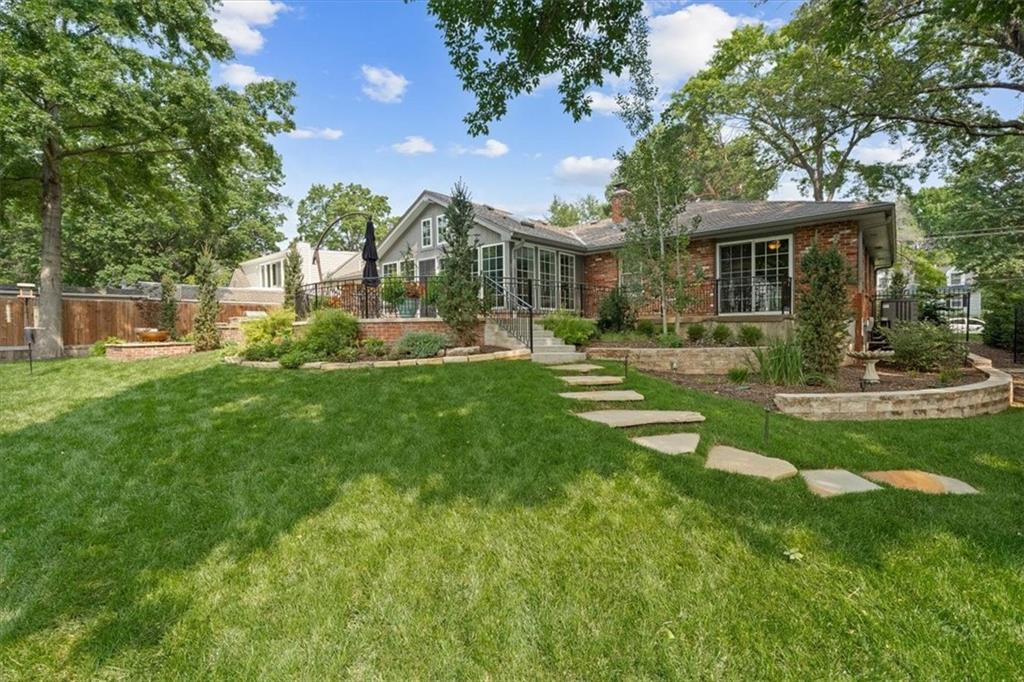2605 Somerset Drive