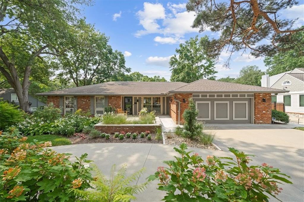 2605 Somerset Drive