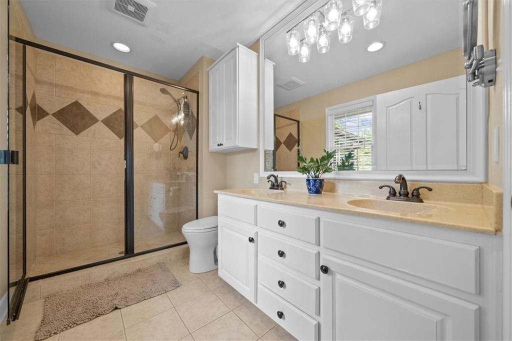 2605 Somerset Drive