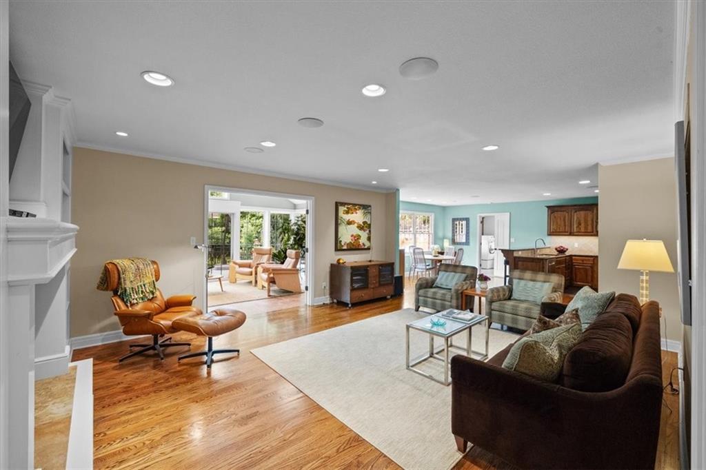 2605 Somerset Drive