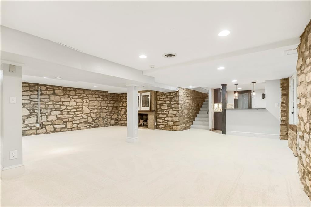 2527 W 90th Street