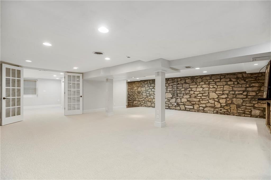 2527 W 90th Street
